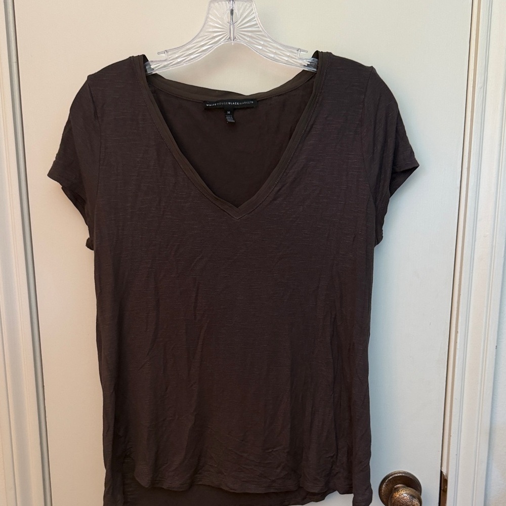 White House Black Market Brown V-Neck Short Sleeve Tee